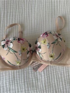 Victoria's Secret Dream Angels Floral Bra